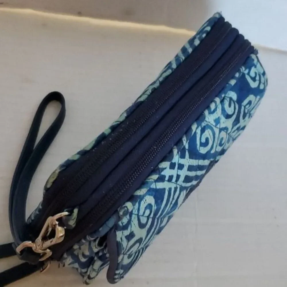 Vera Bradley Wallet Clutch Wristlet Zip Around Blue Cuban Tiles Women's Woman's - Picture 12 of 16